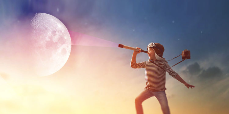 Почему стоит купить ребенку зрительную трубу?