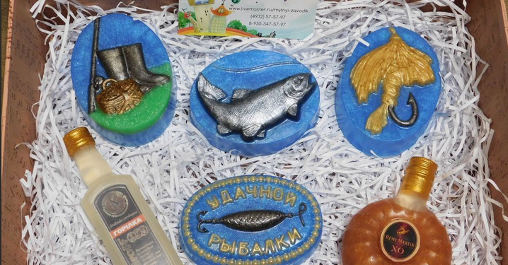 Что подарить рыбаку