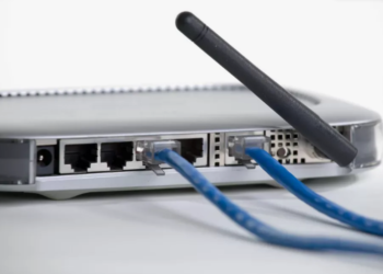 Небольшое устройство Wi-Fi, а сколько пользы