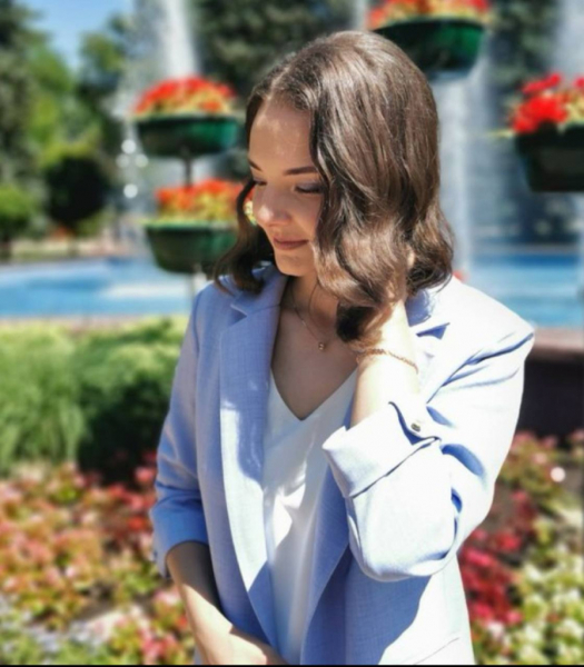«Каждый выпуск должен быть наполнен новостями»: как работают современные телеведущие и редакторы телеканалов