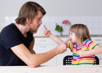 Проблемы в отношениях родителей и детей