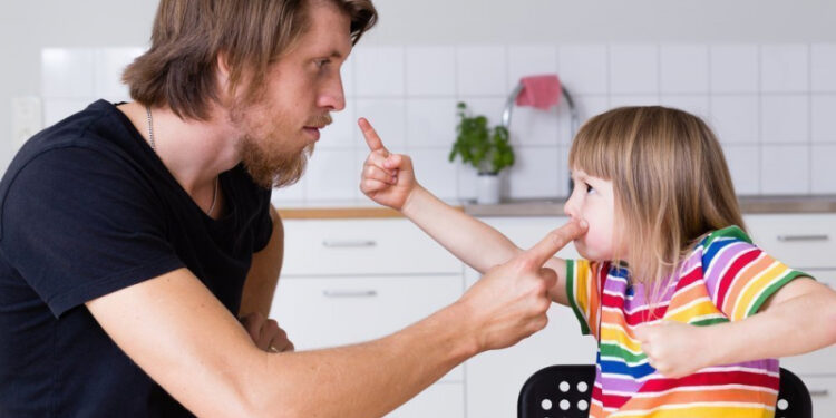 Проблемы в отношениях родителей и детей