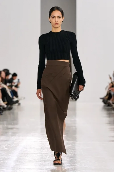Max Mara весна-лето 2025