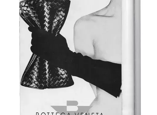 Bottega Veneta отмечают 50 лет Intrecciato — культового плетения, ставшего визитной карточкой бренда