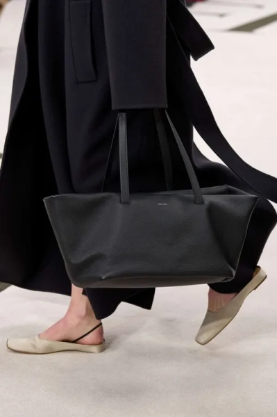 Calvin Klein осень-зима 2025/2026