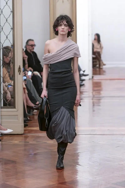 Alberta Ferretti осень-зима 2025/2026
