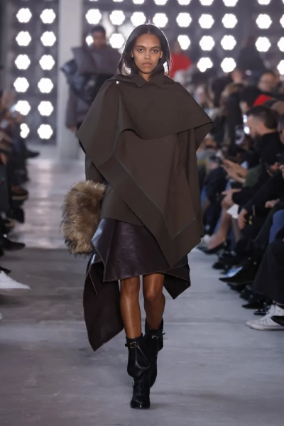 Sacai осень-зима 2025/26