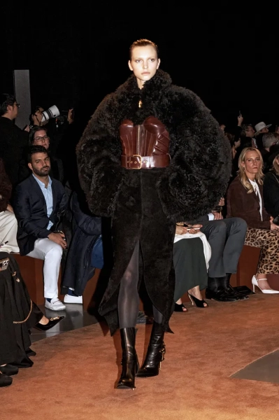 Schiaparelli осень-зима 2025/26