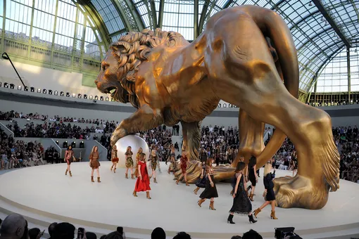 Paris Haute Couture Fashion Week Fall/Winter 2011