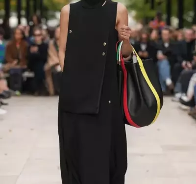 Что носить в октябре: 6 идей с показа Celine