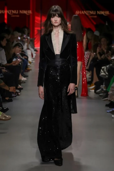 Shantnu Nikhil