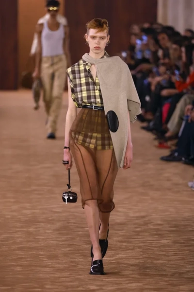 Acne Studios весна-лето 2026