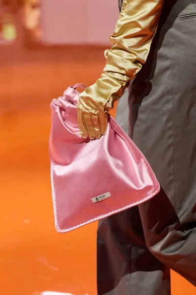 Prada весна-лето 2026