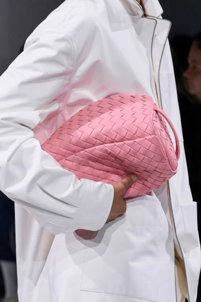 Bottega Veneta весна-лето 2026