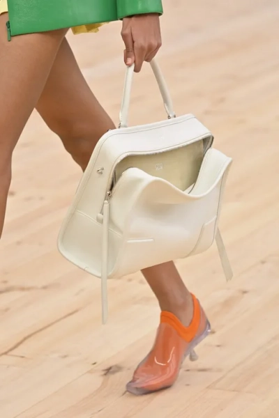 Loewe весна-лето 2026