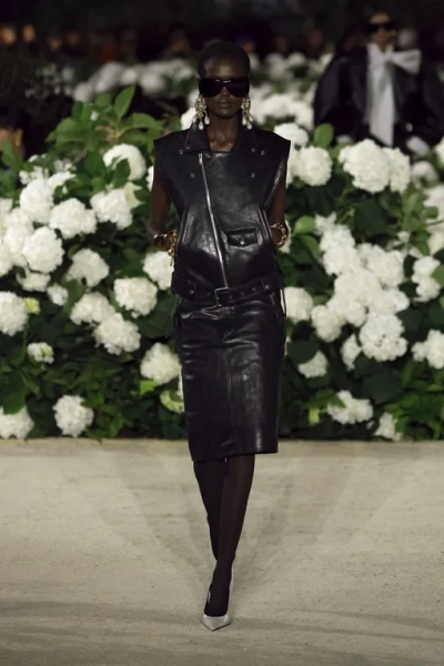 Saint Laurent весна-лето 2026