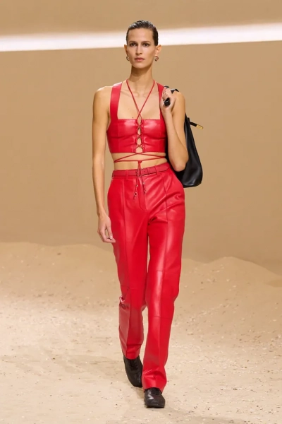 Hermès весна-лето 2026