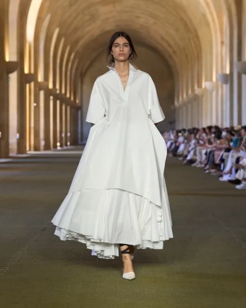 Jacquemus весна-лето 2026