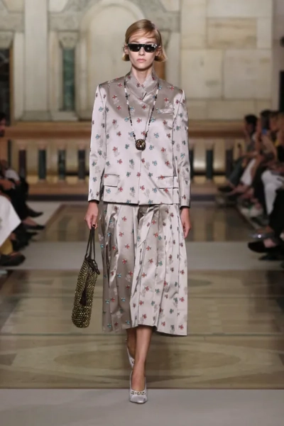 Tory Burch весна-лето 2026