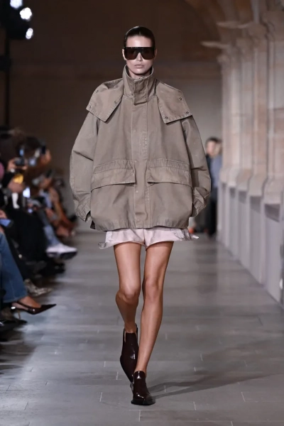 Victoria Beckham весна-лето 2026