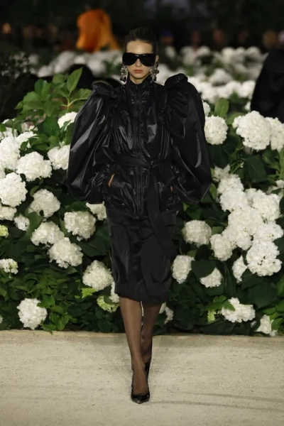 Saint Laurent весна-лето 2026