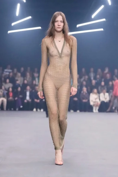 Valentino весна-лето 2026