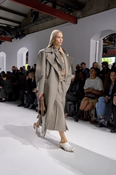 Bottega Veneta весна-лето 2026