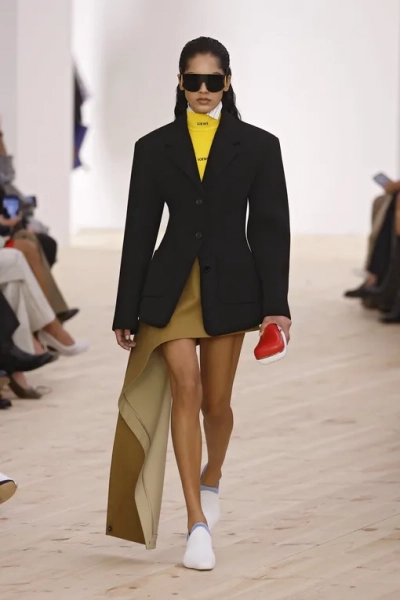 Loewe весна-лето 2026