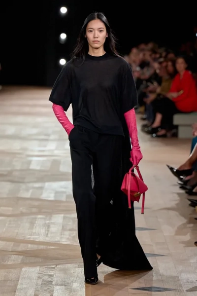 Balenciaga весна-лето 2026