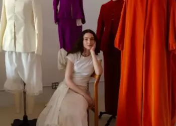 Ведьма с Манхэттэна: что нужно знать о Колин Аллен — полуфиналисте LVMH Prize-2026