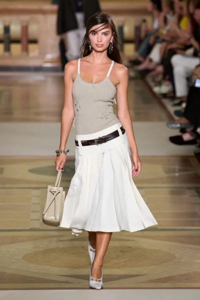 Tory Burch весна-лето 2026