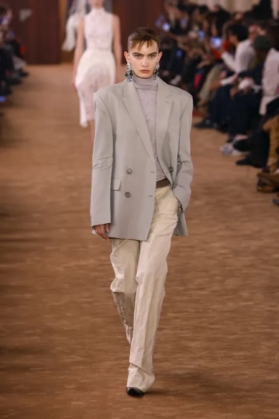 Acne Studios весна-лето 2026