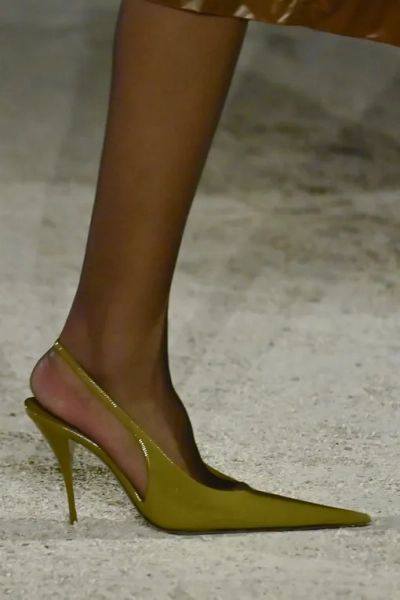 Saint Laurent весна-лето 2026