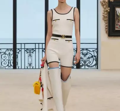 Летний гардероб в стиле Chanel: 6 идей с круизного показа