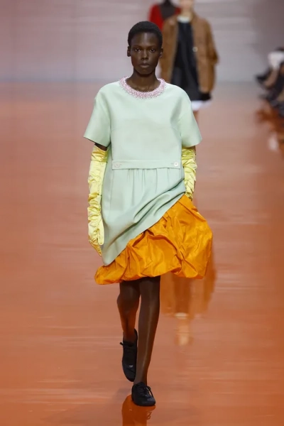 Prada весна-лето 2026