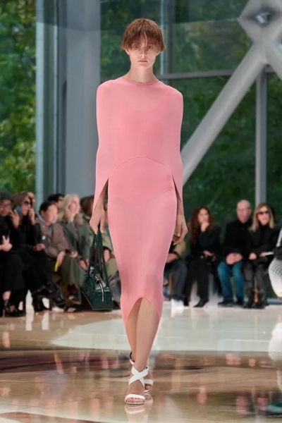 Alaïa весна-лето 2026