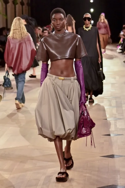 Balenciaga весна-лето 2026