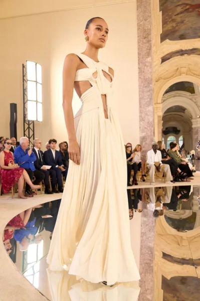 Schiaparelli Couture осень 2026