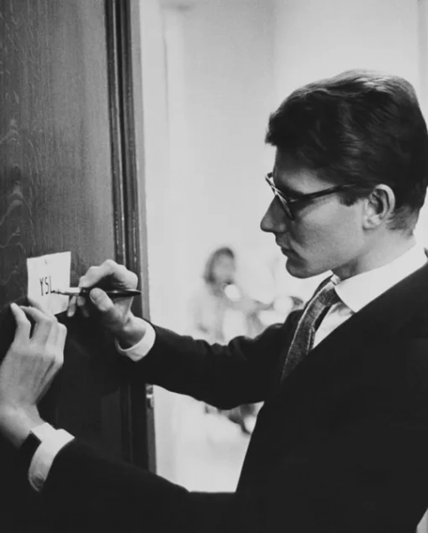 Ив Сен-Лоран, 1960-е