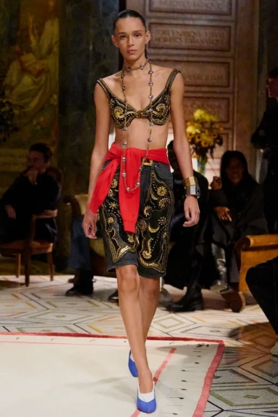 Versace весна-лето 2026