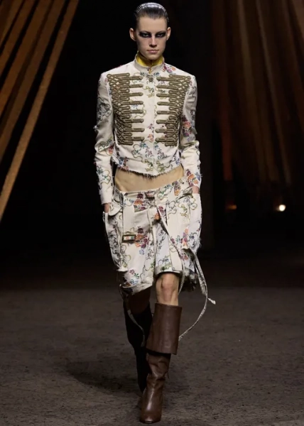 McQueen весна-лето 2026