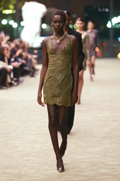 Saint Laurent осень-зима 2026/27