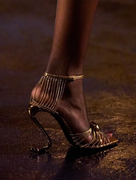 Saint Laurent весна-лето 2027
