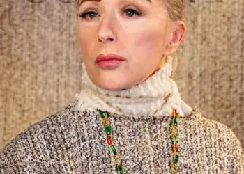 От Comme des Garçons до Chanel: кто такая Синди Шерман и как ее искусство меняет моду