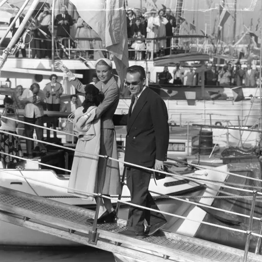 Грейс Келли и принц Ренье III в свадебном путешествии, 1956 год